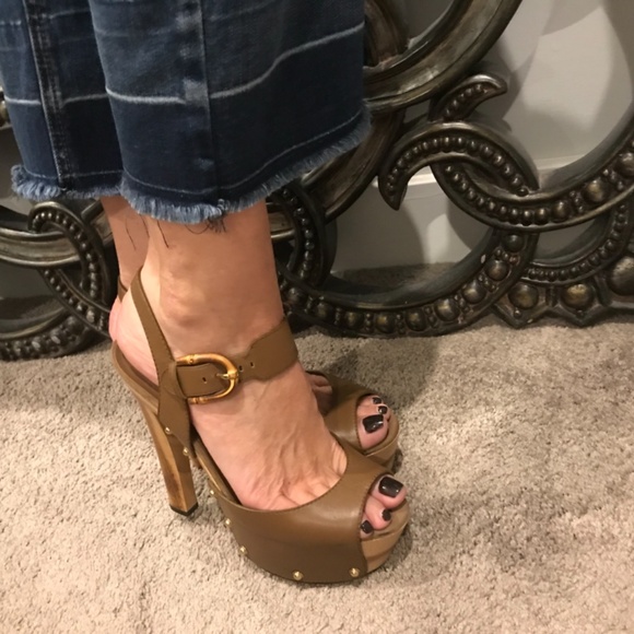 Gucci Brown Leather Nadege Wooden Platform Heels - Picture 2 of 8